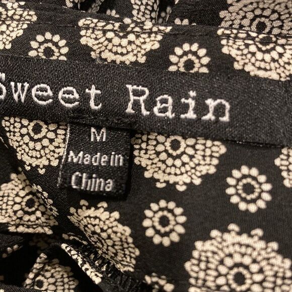 Sweet Rain boho top Medium - Picture 5 of 7